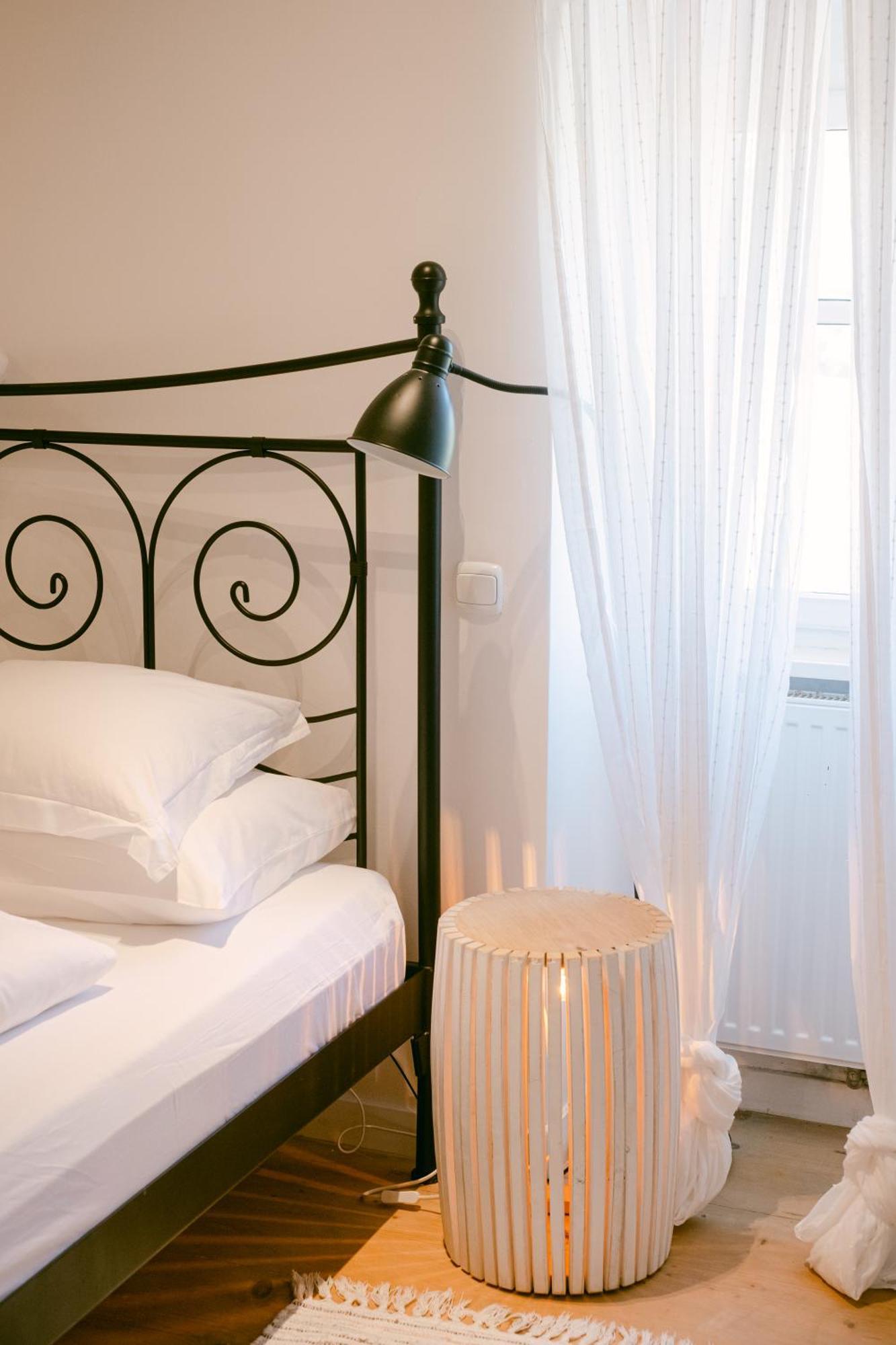 Pavi Apartments Romantic Stone House K13 คอร์นิช ภายนอก รูปภาพ